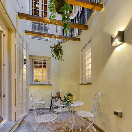 Skylife Spanish Steps 아파트