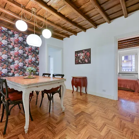 Апартаменты Skylife Spanish Steps